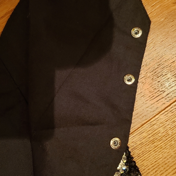 Musical Notes Sequin Vest - Picture 3 of 6